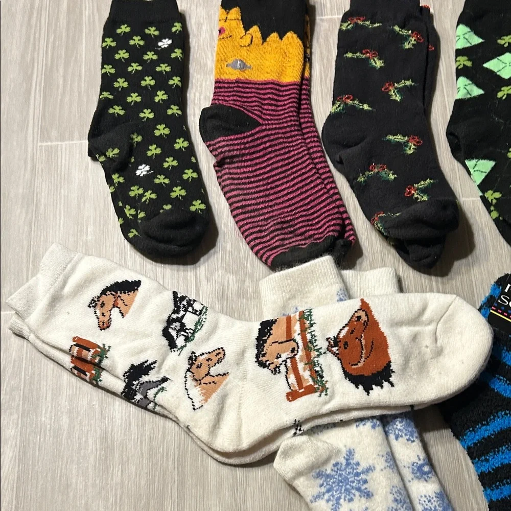 Colorful Patterned Women's novelty Socks Set - Picture 5 of 14